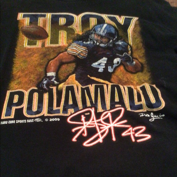 Gildan Other - Knockoff Football Tee